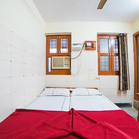 Hotel O Sree Radha Lodge Near Snow World Secunderabad Экстерьер фото