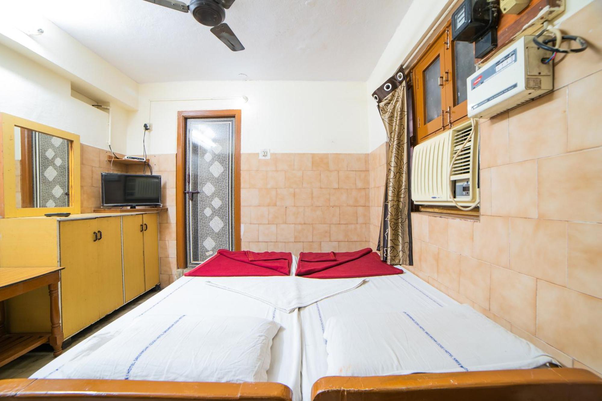 Hotel O Sree Radha Lodge Near Snow World Secunderabad Экстерьер фото