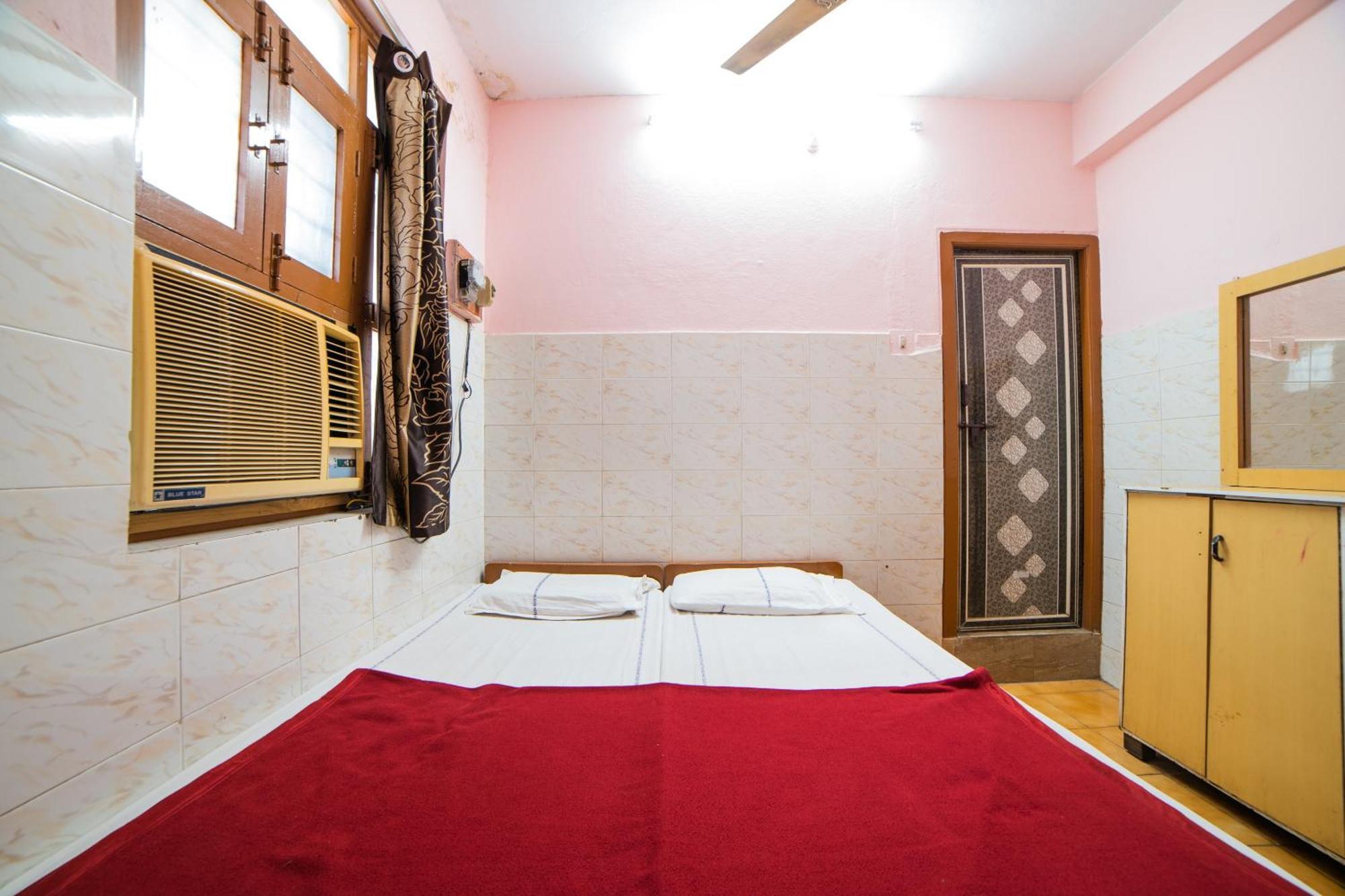 Hotel O Sree Radha Lodge Near Snow World Secunderabad Экстерьер фото